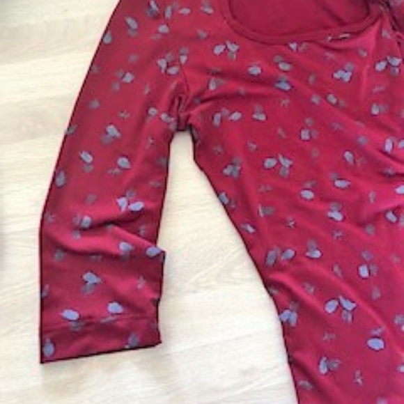 Silvergate Stretchy Top - Picture 4 of 6